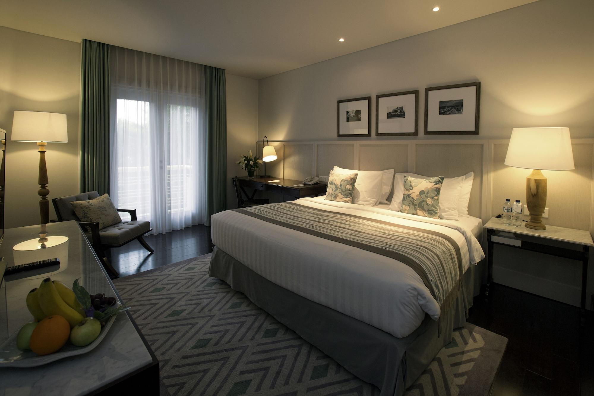 The Shalimar Boutique Hotel Malang Exterior photo