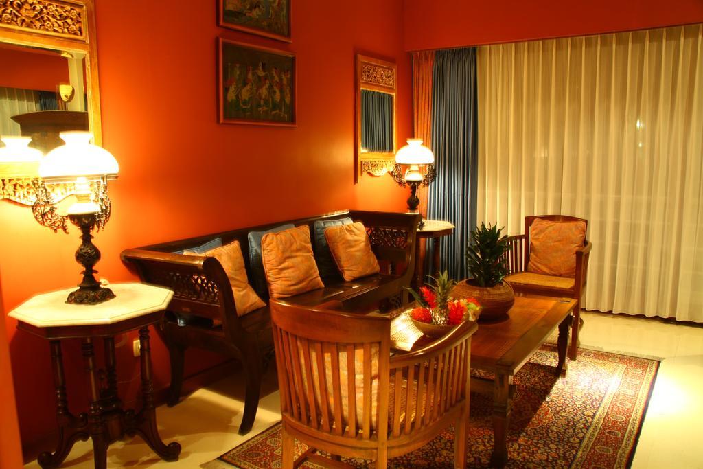 The Shalimar Boutique Hotel Malang Exterior photo
